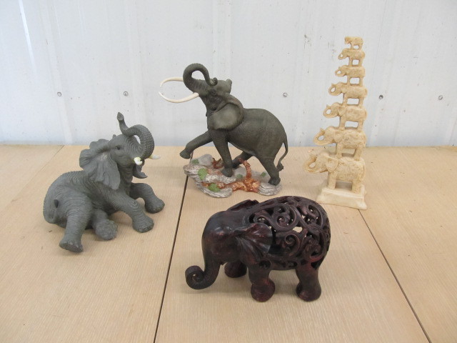 lot 250 image: Group of Larger Size Elephant Figurines etc