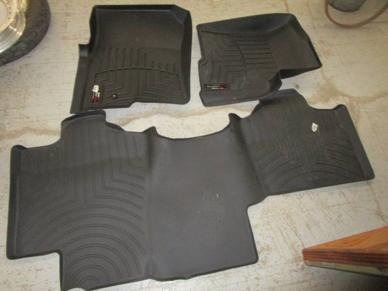 Weather Tech Rubber Floor Protectors Set. Fits 2004-2008 Ford F150 in near new condition.