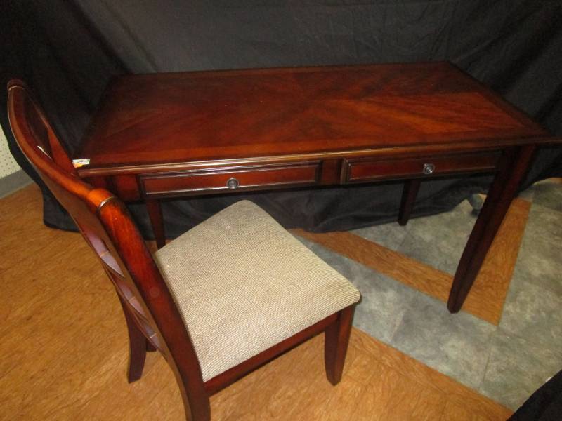 48 x 24 Desk and Chair