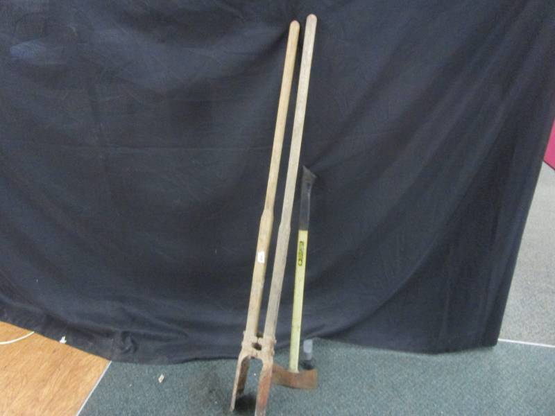 Ax and Post hole differ