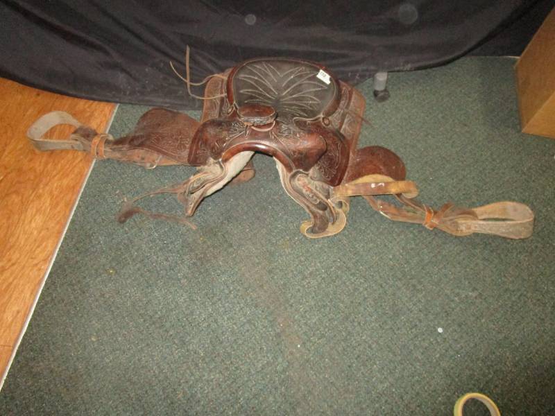 Saddle see pictures for sizes of girth and ect