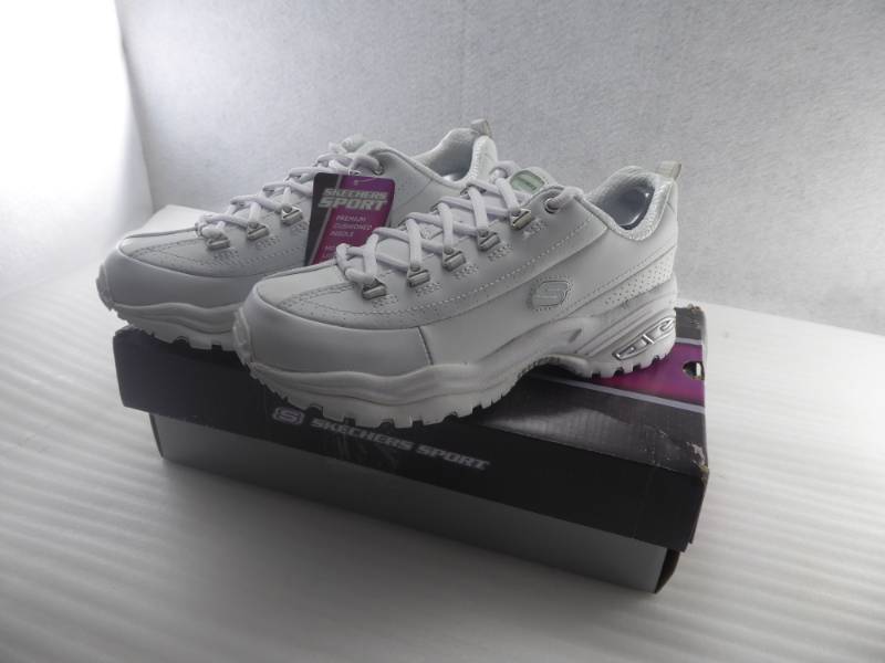 lot 10 image: Brand New Skechers Womens Premium Sport Shoes Size 9