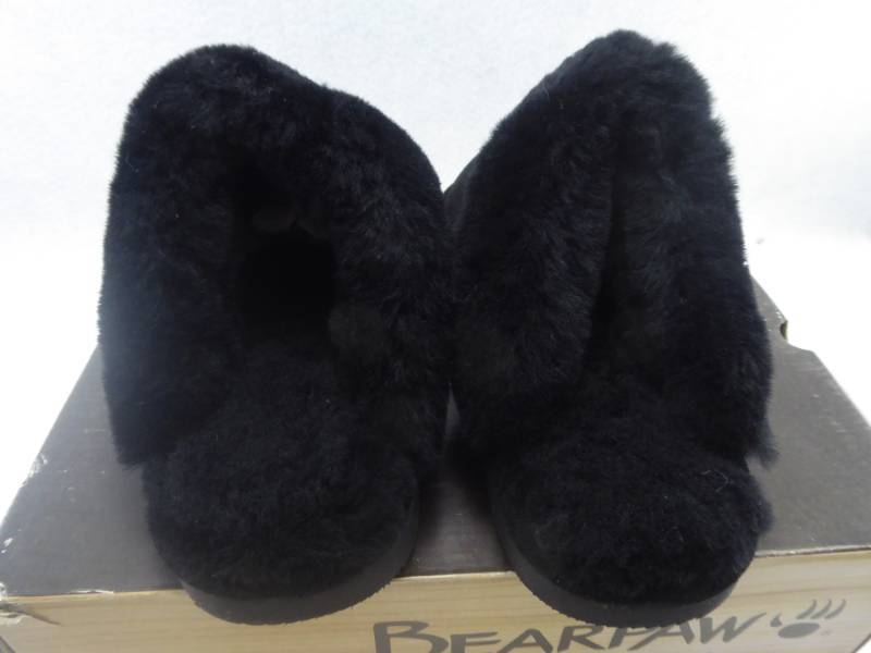 lot 23 image: Brand New Bearpaw Womens Loki II Slippers Size 7