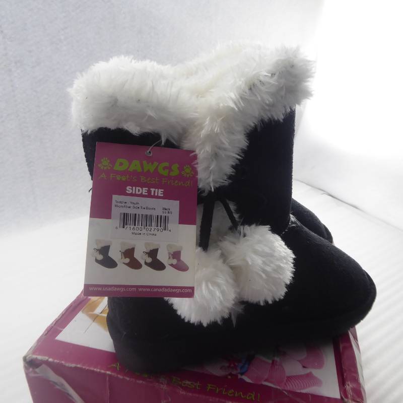 lot 39 image: Brand New Dawgs Toddler Microfiber Side-Tie Boots Size 89
