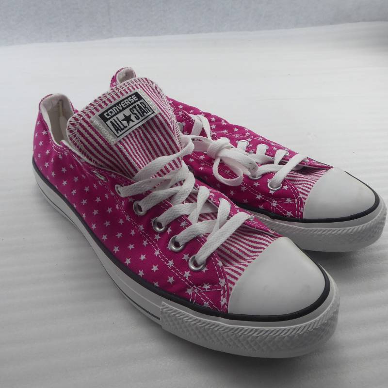 lot 48 image: Brand New Converse Chuck Taylor All Stars Mini Stars & Bars Low-Cut Sneakers
