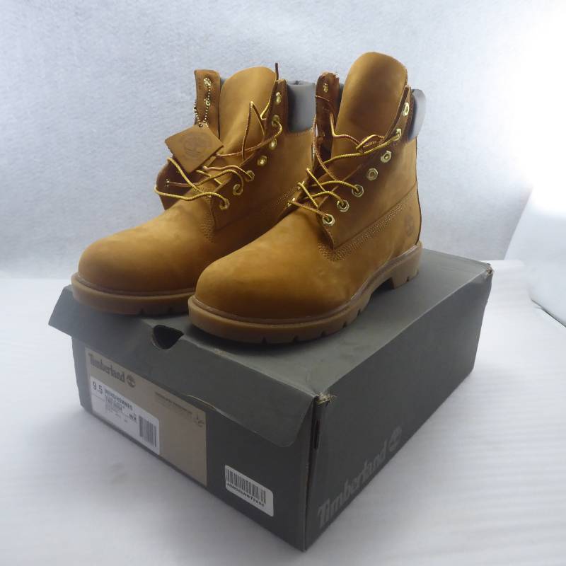 lot 71 image: Brand New Timberland Mens Icon 6 Basic Waterproof Boots Size 9.5
