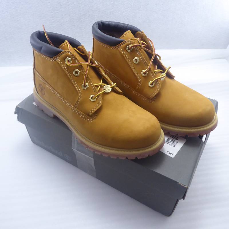lot 84 image: Brand New Timberland Womens Nellie Waterproof Chukka Boots Size 9.5