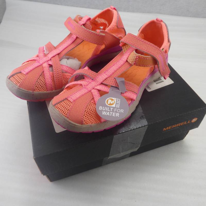 lot 109 image: Brand New Merrell Kids Hydro Monarch Sandals Size 2