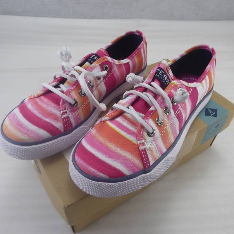 lot 110 image: Brand New Sperry Girls Seacoast Shoes Size 1.5