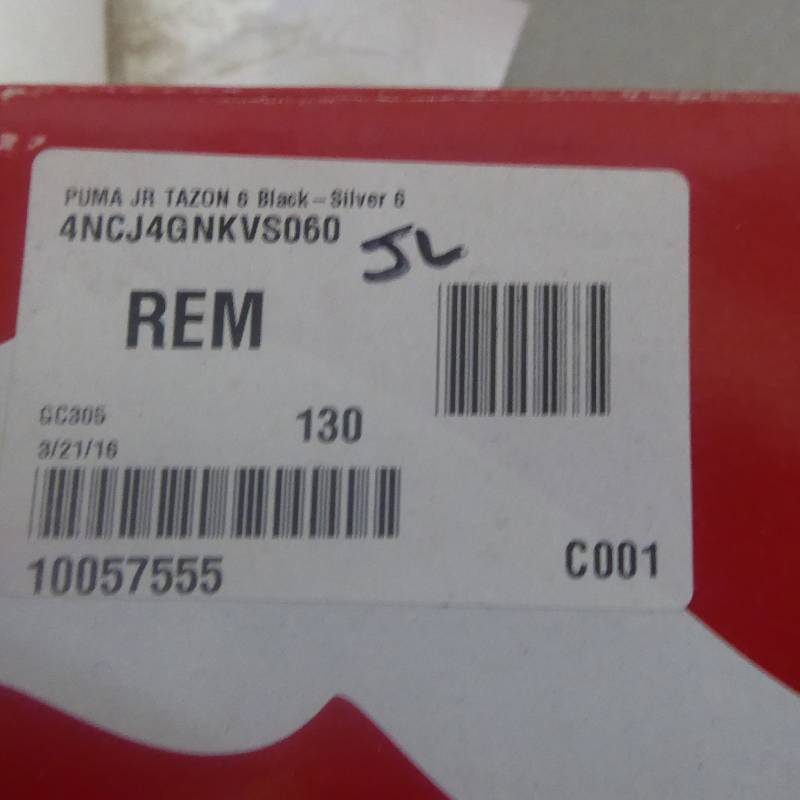 lot 136 image: Brand New PUMA Kids Tazon 6 Junior Running Shoes Size 6