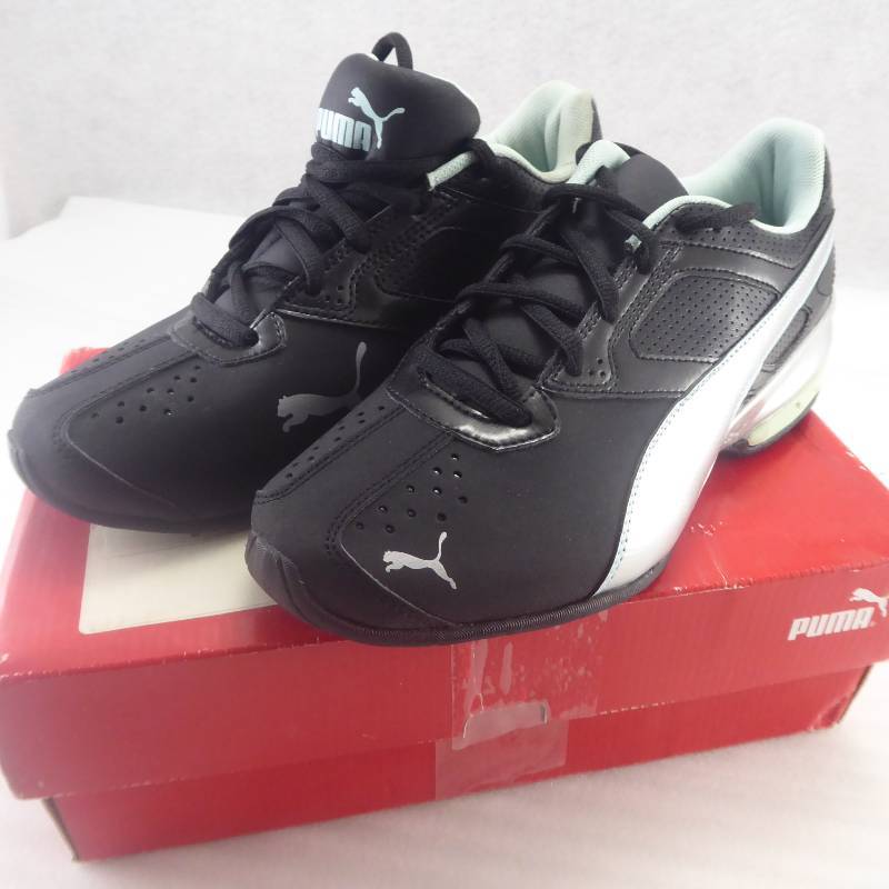 lot 140 image: Brand New PUMA Kids Tazon 6 Junior Running Shoes Size 5.5