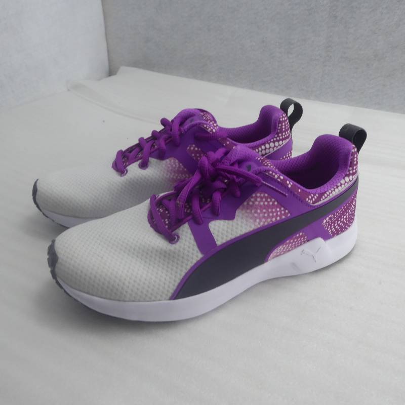 lot 152 image: Brand New Puma Womens Pulse XT v2 Graphic Crosstrainers Size 7