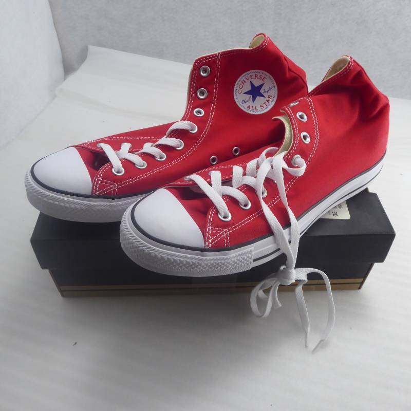 lot 157 image: Brand New Converse Chuck Taylor All Star High-Tops Size 10 Men & 12 Women