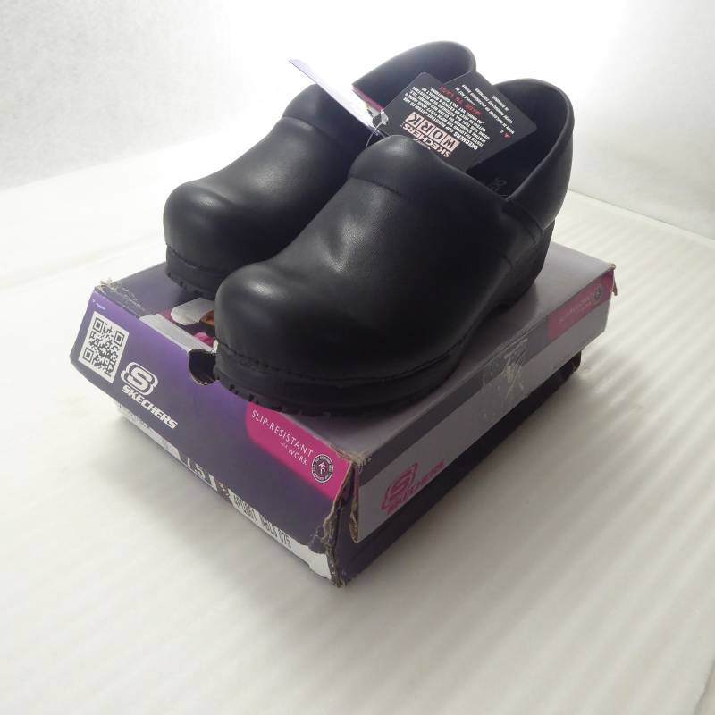lot 171 image: Brand New Skechers Womens Nonslip Work Clogs Size 7.5