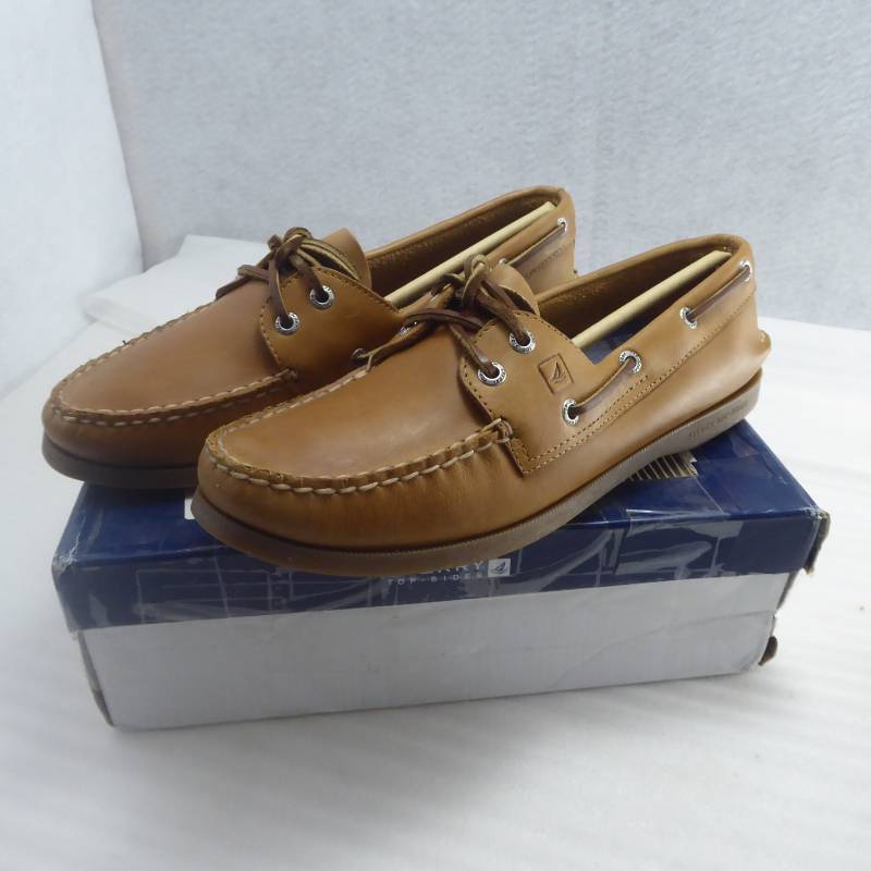 lot 194 image: Brand New Sperry Authentic Originals Womens 2-Eyelet Boat Shoes Size 11