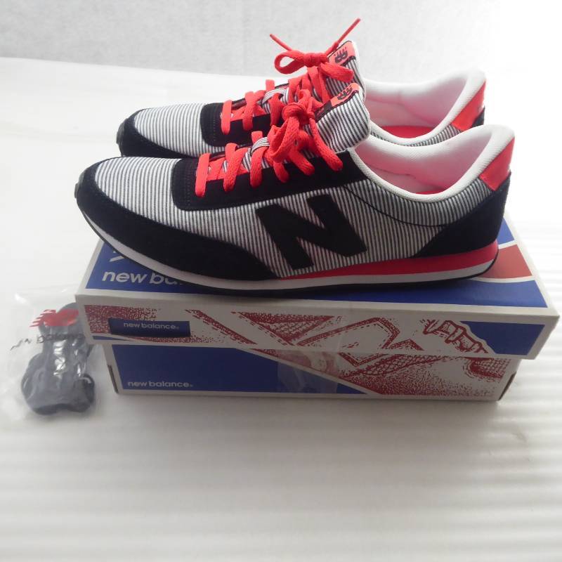 lot 209 image: Brand New New Balance Womens 410 Striped Casual Sport Shoes Size 11
