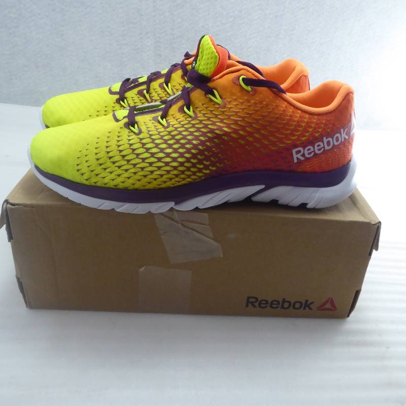 lot 219 image: Brand New Reebok Womens ZStrike Elite Running Shoes Size 10