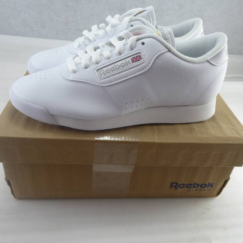 lot 233 image: Brand New Reebok Womens Princess Classic Athletic Shoes Size 6