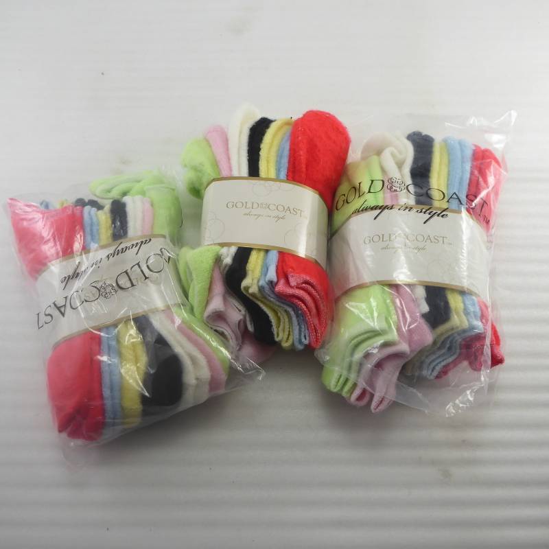 lot 367 image: Brand New Lot of 21 Pairs of Gold Coast Womens Soft & Snuggly Socks