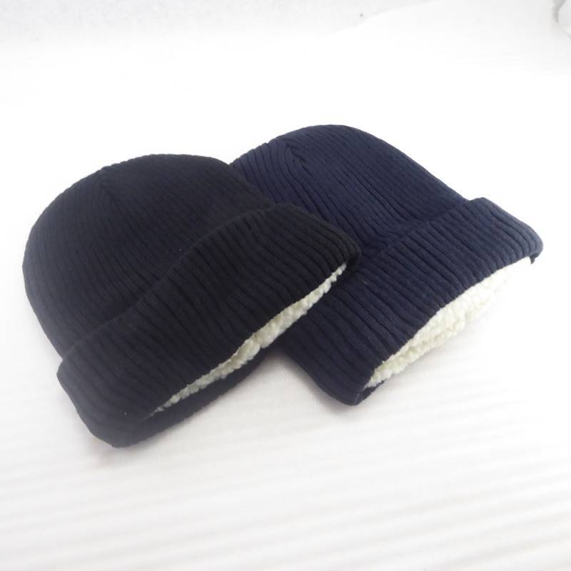 lot 438 image: Set of 2 Fleece Lined Winter Knit Hats Black & Blue