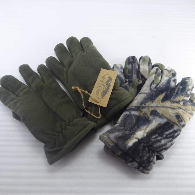lot 474 image: Brand New 2 Pair Woodland Creek Mens Polar Camo Fleece Gloves