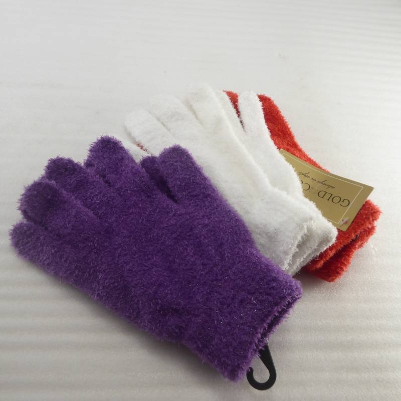 lot 489 image: Brand New 3 Pair Womens Gold Coast Extra Soft Fleece Gloves
