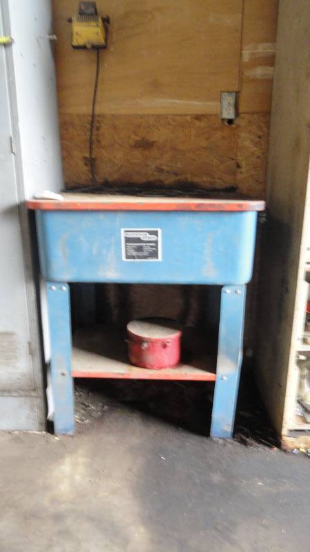 lot 101 image: Parts Washer