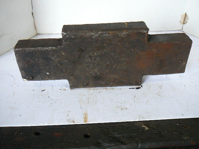 lot 38 image: Anvil