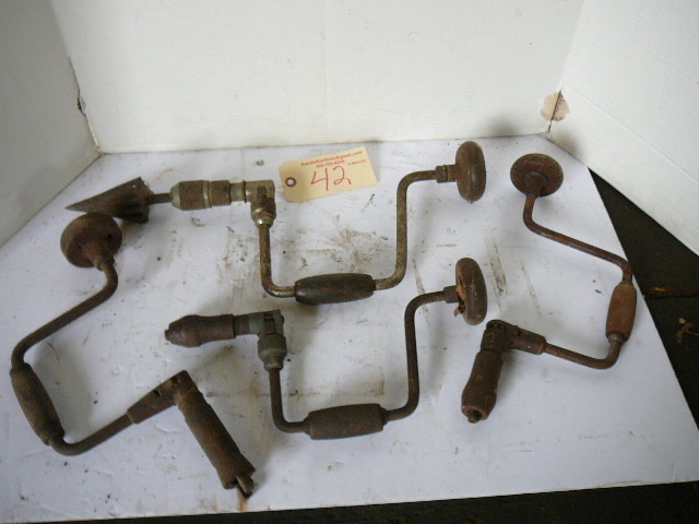 lot 42 image: Hand Drills Vintage