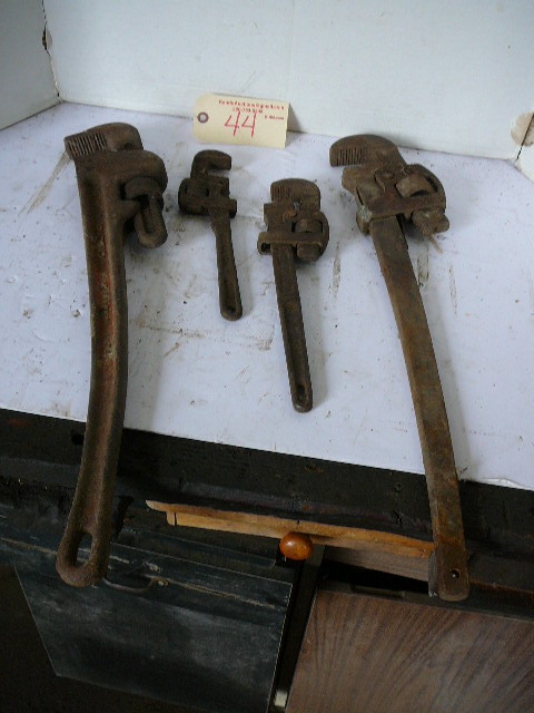 lot 44 image: Pipe Wrenches