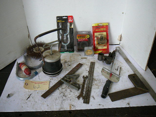 lot 62 image: Shop Items, Wrench, Square, Magnet