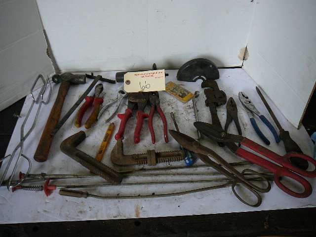 lot 66 image: Lot of Hand Tools