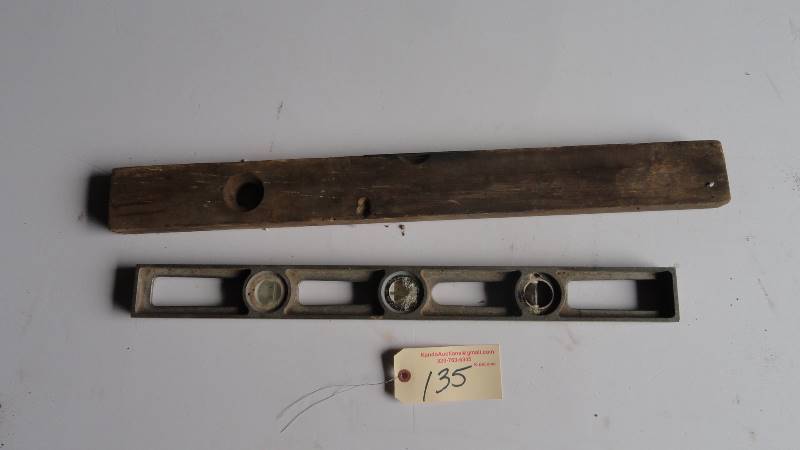 lot 135 image: 2 Levels