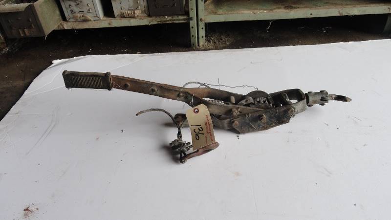 lot 136 image: Cable tugger