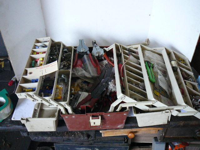 lot 71 image: Electrical Items Wire nuts, Staples, Plug ins