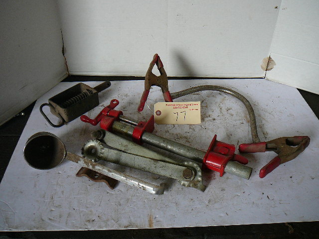 lot 77 image: Spring Clamps, Bar Clamps and Misc.