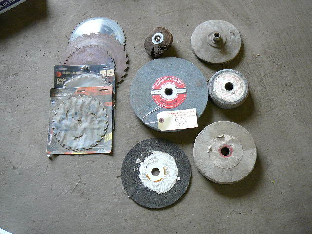 lot 82 image: Circular Blades, & Grinding wheels