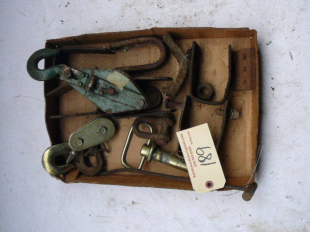 lot 189 image: Pulleys Hooks Clevis