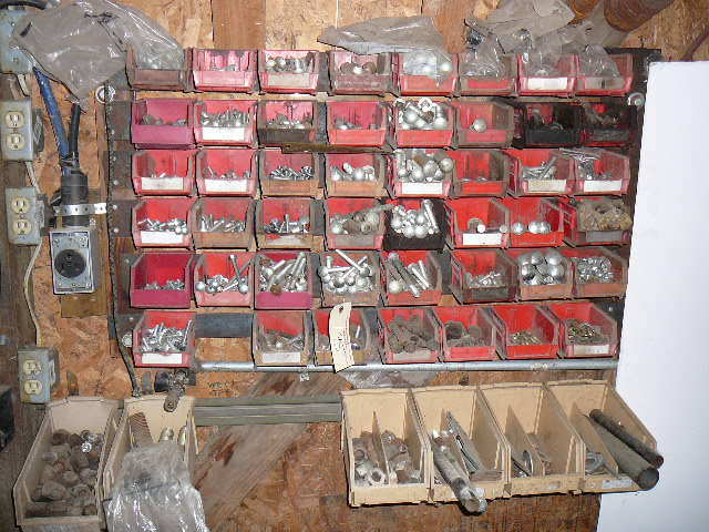 lot 195 image: Carriage Bolts, Washers