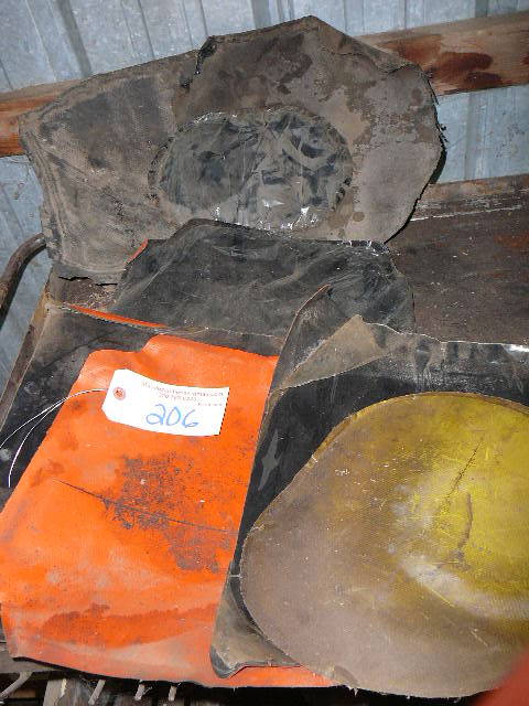 lot 206 image: Lot of Patch Material