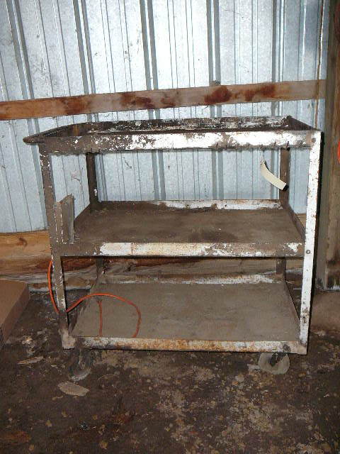 lot 208 image: Metal Cart with Caster