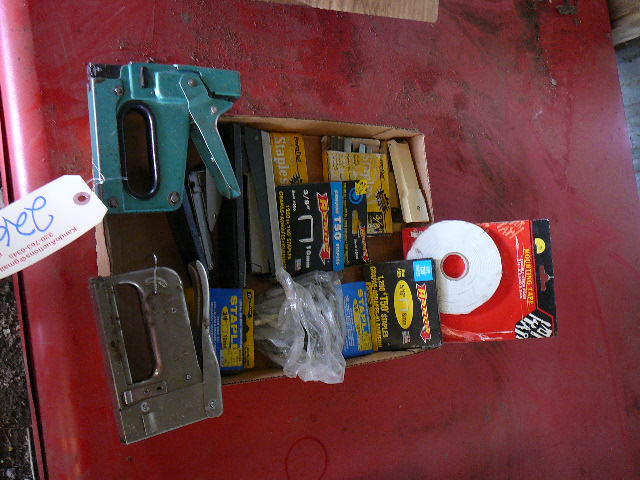 lot 226 image: Stapler, Staples, Tape