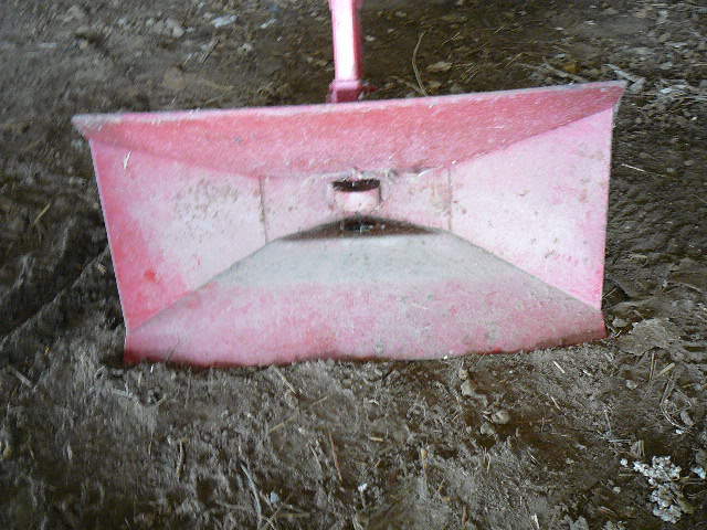 lot 261 image: Large Quick Hitch
