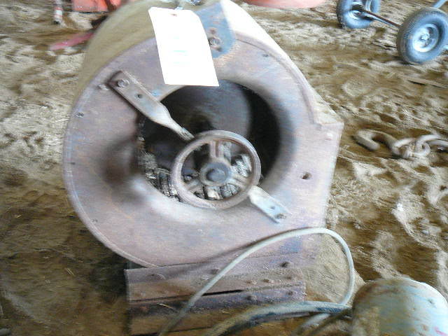 lot 279 image: 12 Squirrel Cage fan with pulley