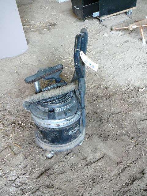 lot 292 image: Vacuum with attachments