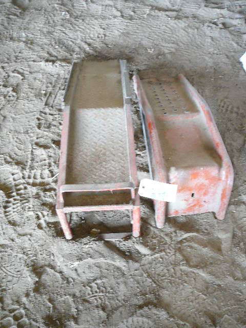 lot 299 image: Car Ramps