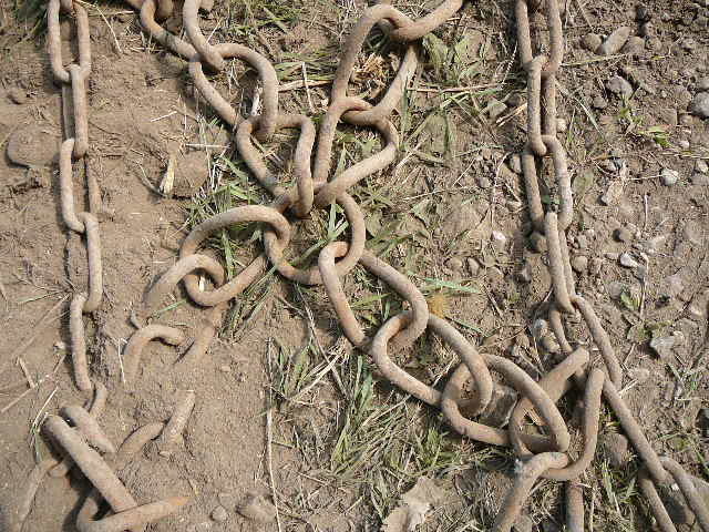 lot 527 image: Tractor Chains