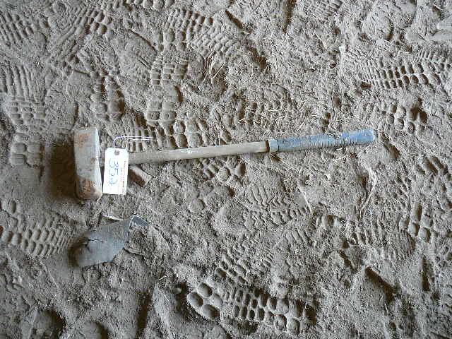 lot 352 image: Sledge Hammer