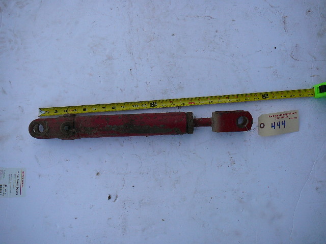 lot 444 image: Hydraulic Ram