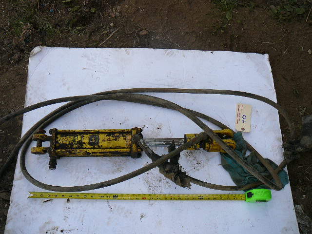 lot 453 image: John Deere Hydraulic Arm